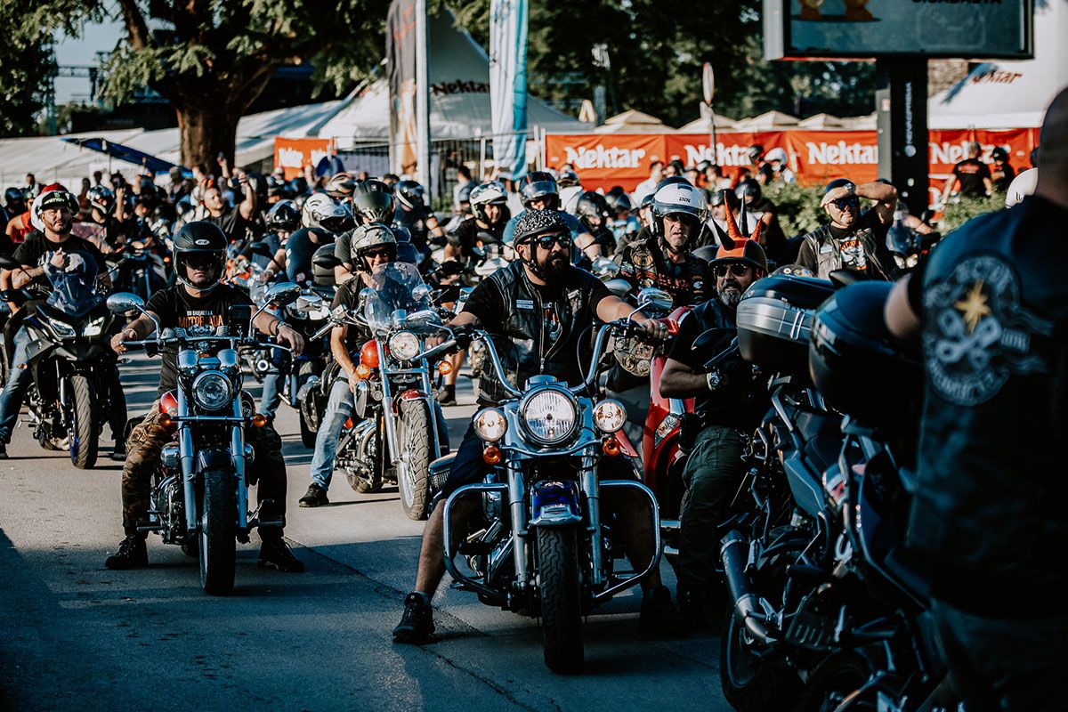 VIII motorijada mk istok defile